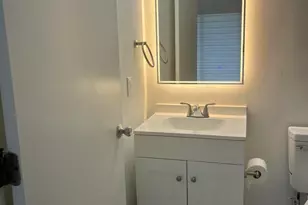 116 Salisbury E, West Palm Beach, FL 33417 - Photo 7