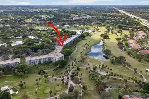 3960 Oaks Clubhouse Dr, Pompano Beach, FL 33069 - Photo 15