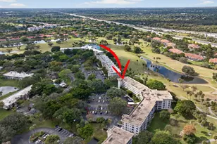 3960 Oaks Clubhouse Dr, Pompano Beach, FL 33069 - Photo 13