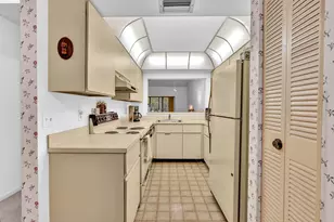 3529 Englewood Dr, Lake Worth, FL 33467 - Photo 7