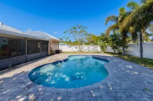 397 NE Jonquil St, Port Saint Lucie, FL 34983 - Photo 3