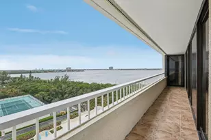 5280 N Ocean Dr, Singer Island, FL 33404 - Photo 5