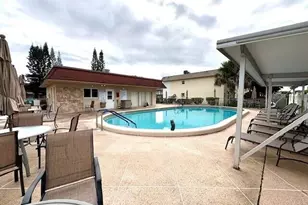 116 Oxford 400, West Palm Beach, FL 33417 - Photo 31