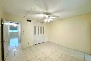 116 Oxford 400, West Palm Beach, FL 33417 - Photo 19