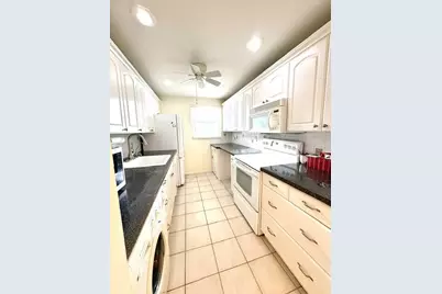 116 Oxford 400, West Palm Beach, FL 33417 - Photo 7