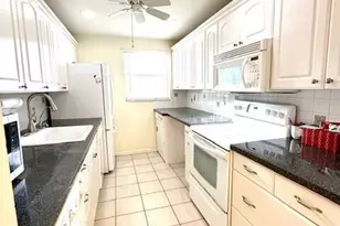 116 Oxford 400, West Palm Beach, FL 33417 - Photo 7