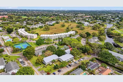 262 Ventnor R, Deerfield Beach, FL 33442 - Photo 27