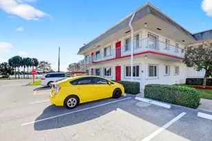 3320 Lake Osborne Dr, Lake Worth Beach, FL 33461 - Photo 25