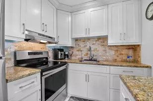 3320 Lake Osborne Dr, Lake Worth Beach, FL 33461 - Photo 9