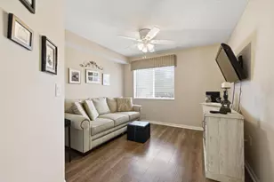 5746 Crystal Shores Dr, Boynton Beach, FL 33437 - Photo 9