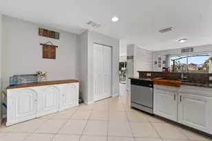 1939 SW Jamesport Dr, Port Saint Lucie, FL 34953 - Photo 13