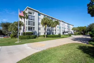 2333 Indian River Blvd, Vero Beach, FL 32960 - Photo 3