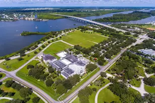 2333 Indian River Blvd, Vero Beach, FL 32960 - Photo 11