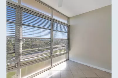 2333 Indian River Boulevard #506, Vero Beach, FL 32960 - Photo 17