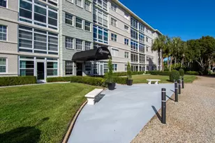 2333 Indian River Blvd, Vero Beach, FL 32960 - Photo 1