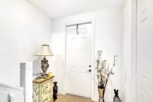 883 Millbrae Ct, West Palm Beach, FL 33401 - Photo 7