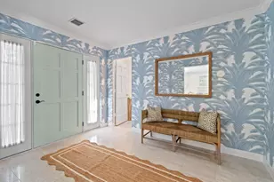 117 Via Vizcaya, Palm Beach, FL 33480 - Photo 1