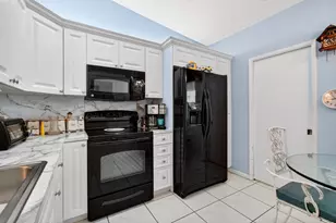 6292 Kings Gate Cir, Delray Beach, FL 33484 - Photo 13
