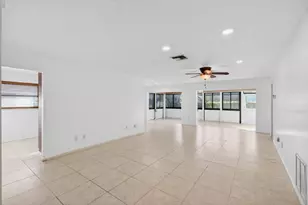 6100 Olivewood Cir, Greenacres, FL 33463 - Photo 7