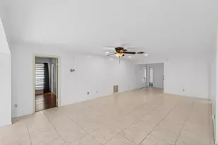 6100 Olivewood Cir, Greenacres, FL 33463 - Photo 15