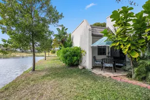 154 Lake Rebecca Dr, West Palm Beach, FL 33411 - Photo 25