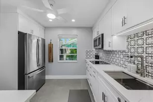 154 Lake Rebecca Dr, West Palm Beach, FL 33411 - Photo 7