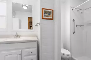 196 NE Emerald Dr, Jensen Beach, FL 34957 - Photo 23