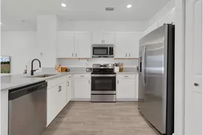 4246 Lagoon Shore Drive, Lake Worth, FL 33467 - Photo 7