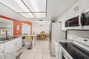 1535 NW 70th Ln, Margate, FL 33063 - Photo 13