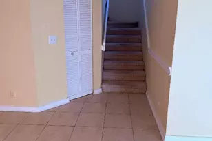 1040 Lake Shore Dr, Lake Park, FL 33403 - Photo 9