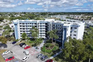 4640 Lucerne Lakes Blvd W, Lake Worth, FL 33467 - Photo 7