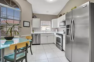 6251 Long Key Ln, Boynton Beach, FL 33472 - Photo 5