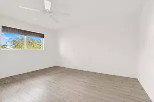 32 Colonial Club Dr, Boynton Beach, FL 33435 - Photo 15