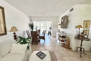 32 Colonial Club Dr, Boynton Beach, FL 33435 - Photo 5