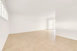 32 Colonial Club Dr, Boynton Beach, FL 33435 - Photo 5