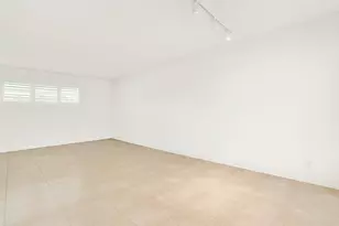 32 Colonial Club Dr, Boynton Beach, FL 33435 - Photo 9