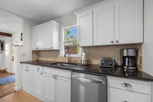 6704 Garden Ave, West Palm Beach, FL 33405 - Photo 9