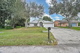 2901 SW Collings Dr, Port Saint Lucie, FL 34953 - Photo 3