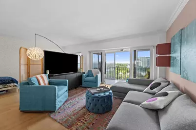 86 Mac Farlane Drive #7e, Delray Beach, FL 33483 - Photo 1