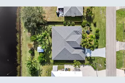 2019 SE Mantua Street, Port Saint Lucie, FL 34952 - Photo 5