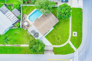 9518 Keating Dr, Palm Beach Gardens, FL 33410 - Photo 3