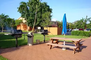 50 SE 12th St, Boca Raton, FL 33432 - Photo 15