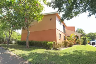 50 SE 12th St, Boca Raton, FL 33432 - Photo 17