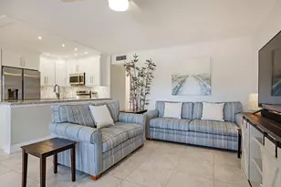 134 Lyndhurst F, Deerfield Beach, FL 33442 - Photo 5