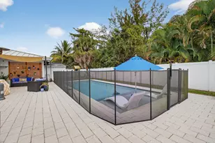 400 E Conference Dr, Boca Raton, FL 33486 - Photo 35