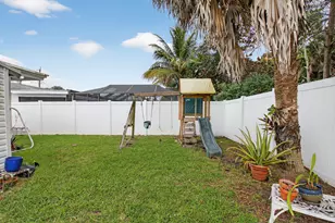 400 E Conference Dr, Boca Raton, FL 33486 - Photo 41