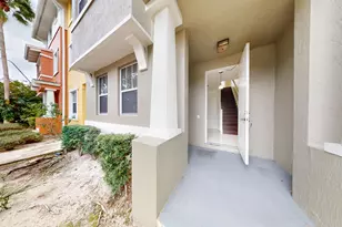 690 Amador Ln, West Palm Beach, FL 33401 - Photo 3