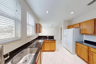 690 Amador Ln, West Palm Beach, FL 33401 - Photo 15