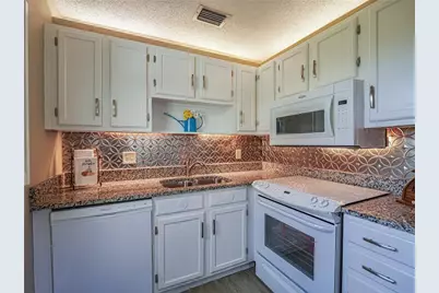 11 Vista Palm Lane #103, Vero Beach, FL 32962 - Photo 7