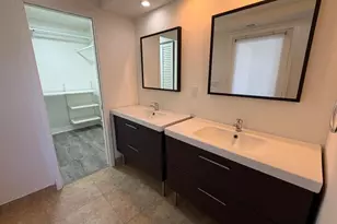 2000 NE 135th St, North Miami, FL 33181 - Photo 11